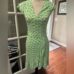Lilly Pulitzer Adriel Buzzworthy bee print  wrap dress Green Sz XS